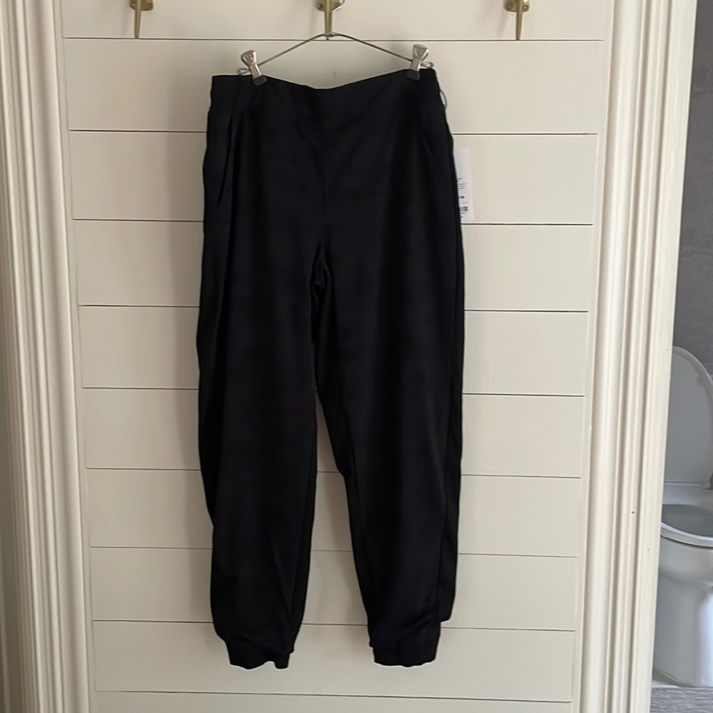 NWT Athleta Brooklyn Lined Jogger - black camo lux